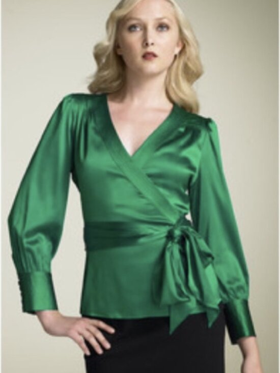 Diane Von Furstenberg Tops - Diane Von Furstenberg Emerald Green Silk Wrap Blouse Sz Med
